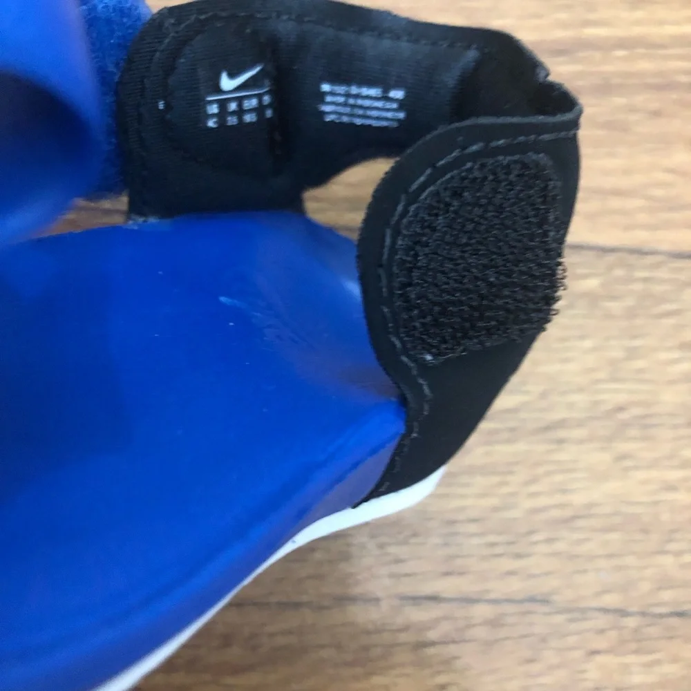 Nike kid Blue clog Water Shoes with Ventilated Design side Velcro slip on.4C